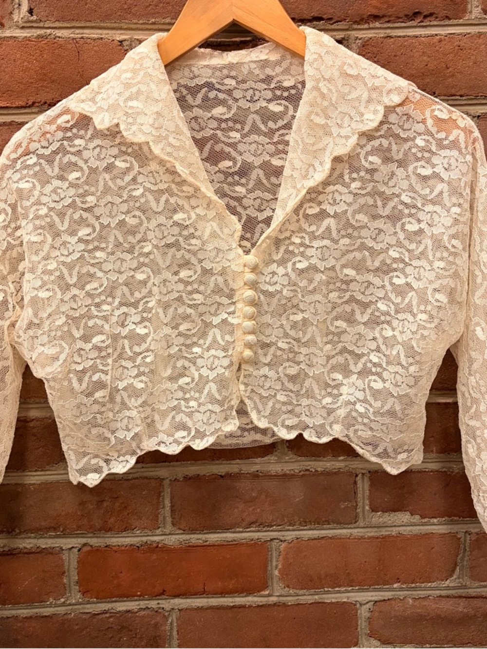 Vintage 30’s/40’s CreamLace Cropped Button-Front Top bolero top